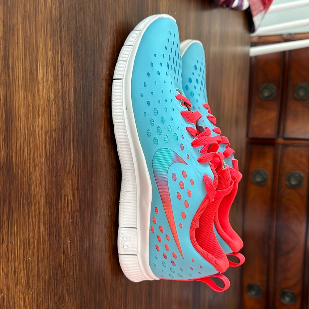 Nike Free Express running shoes